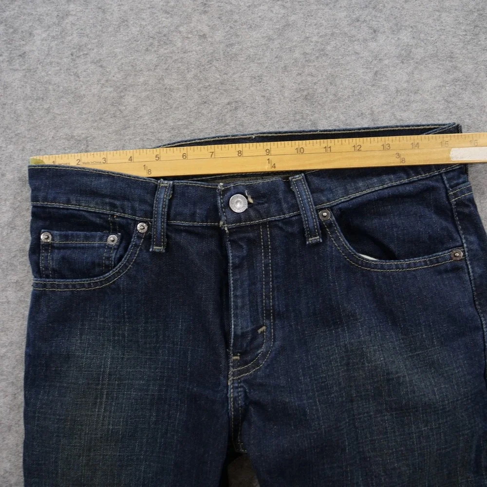 Levis gently pre